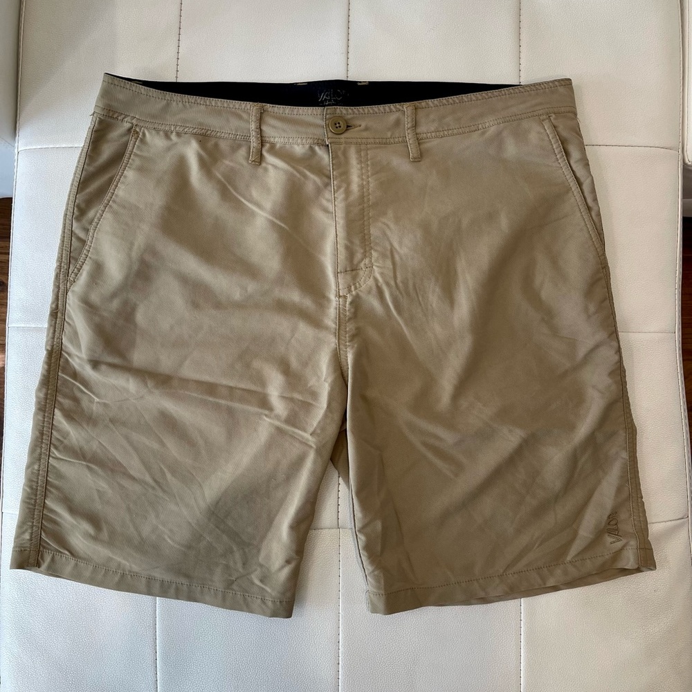 Valor Hybrid shorts size 38